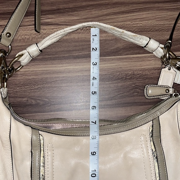 COACH Kristin spectator Ivory leather Hobo embossed snake skin purse - Picture 16 of 16